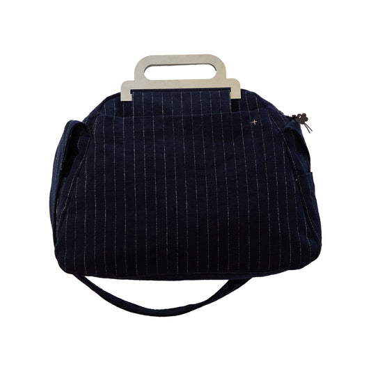 METAL HANDLE SHOULDER BAG