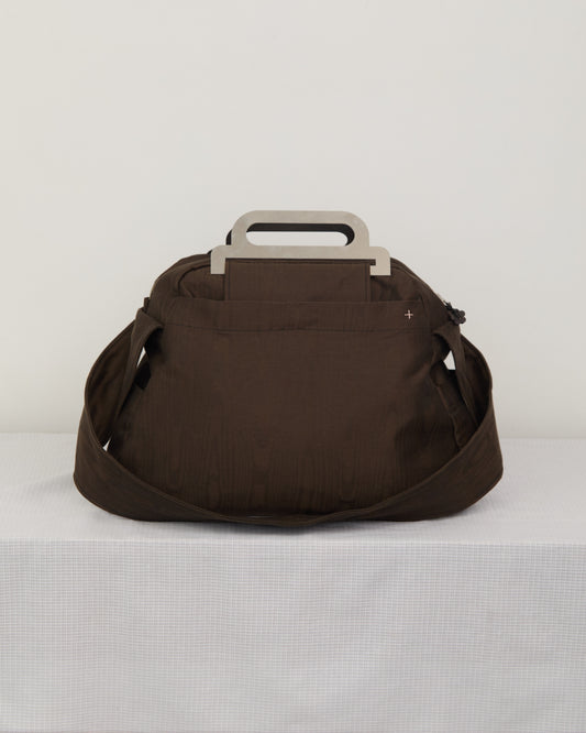 METAL HANDLE SHOULDER BAG